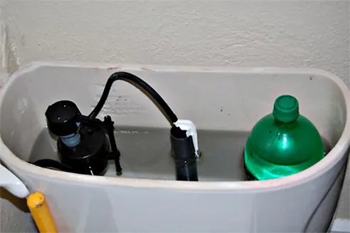 reuse-soda-bottles-toilet